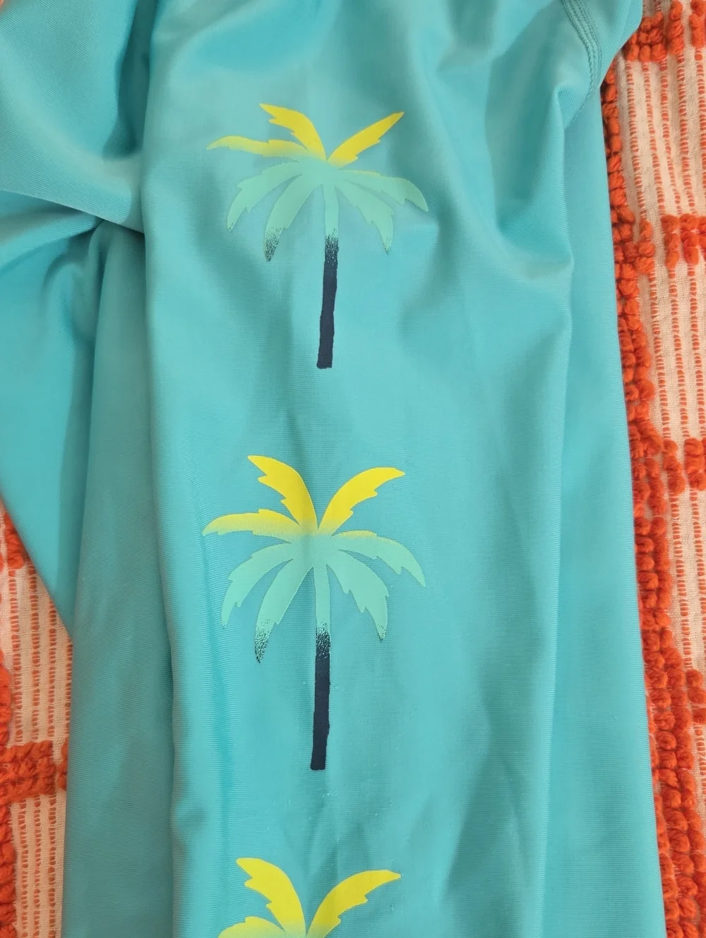 Tea Longsleeve Rash Gaurd Size 10